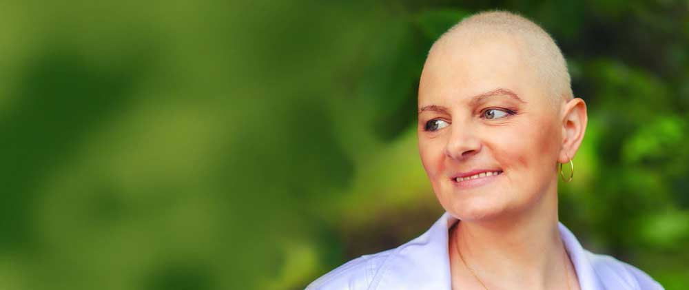 نگرانی از ریزش موها در مبتلایان به سرطان