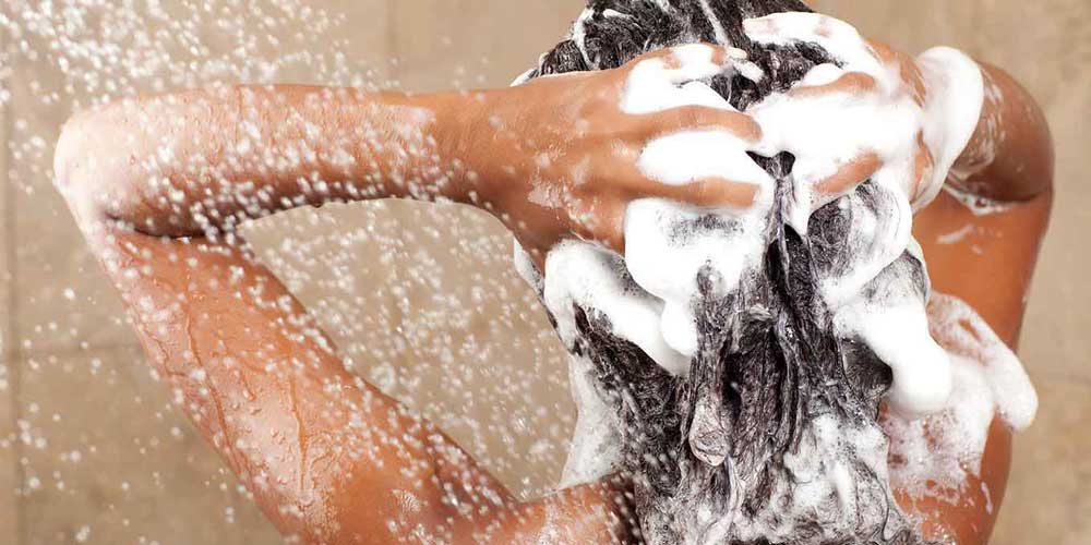 شستشوی مو با آب گرم