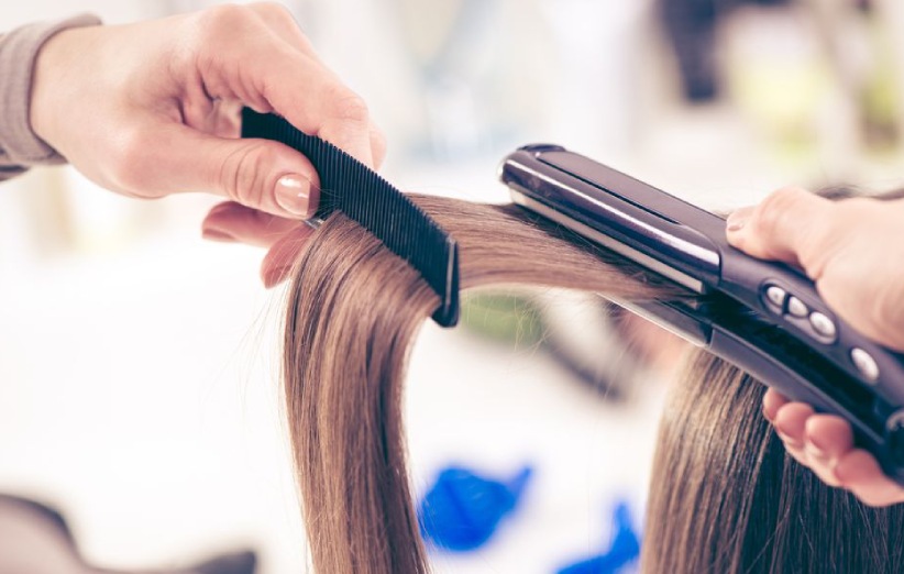 استفاده از اتوی مو در زمان کراتینه موها